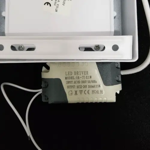 Plafón Sobrepuesto Cuadrado 6W Luz Cálida Lumex - Imagen 3