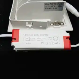 Embutido Cob Retraído Rectangular Para Cielo 30W Luz Cálida - Imagen 3