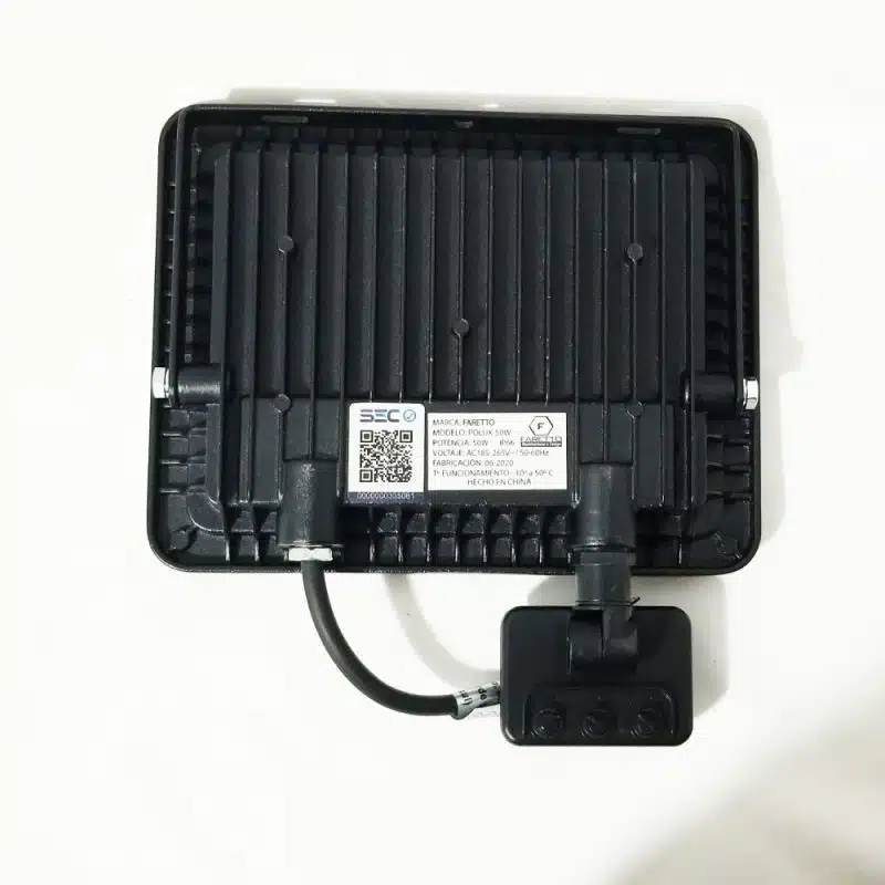 Proyector Polux 50W Con Sensor Luz Fría - Imagen 2