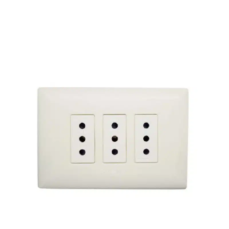 S17 enchufe triple 10a p/blanca-m / blanco